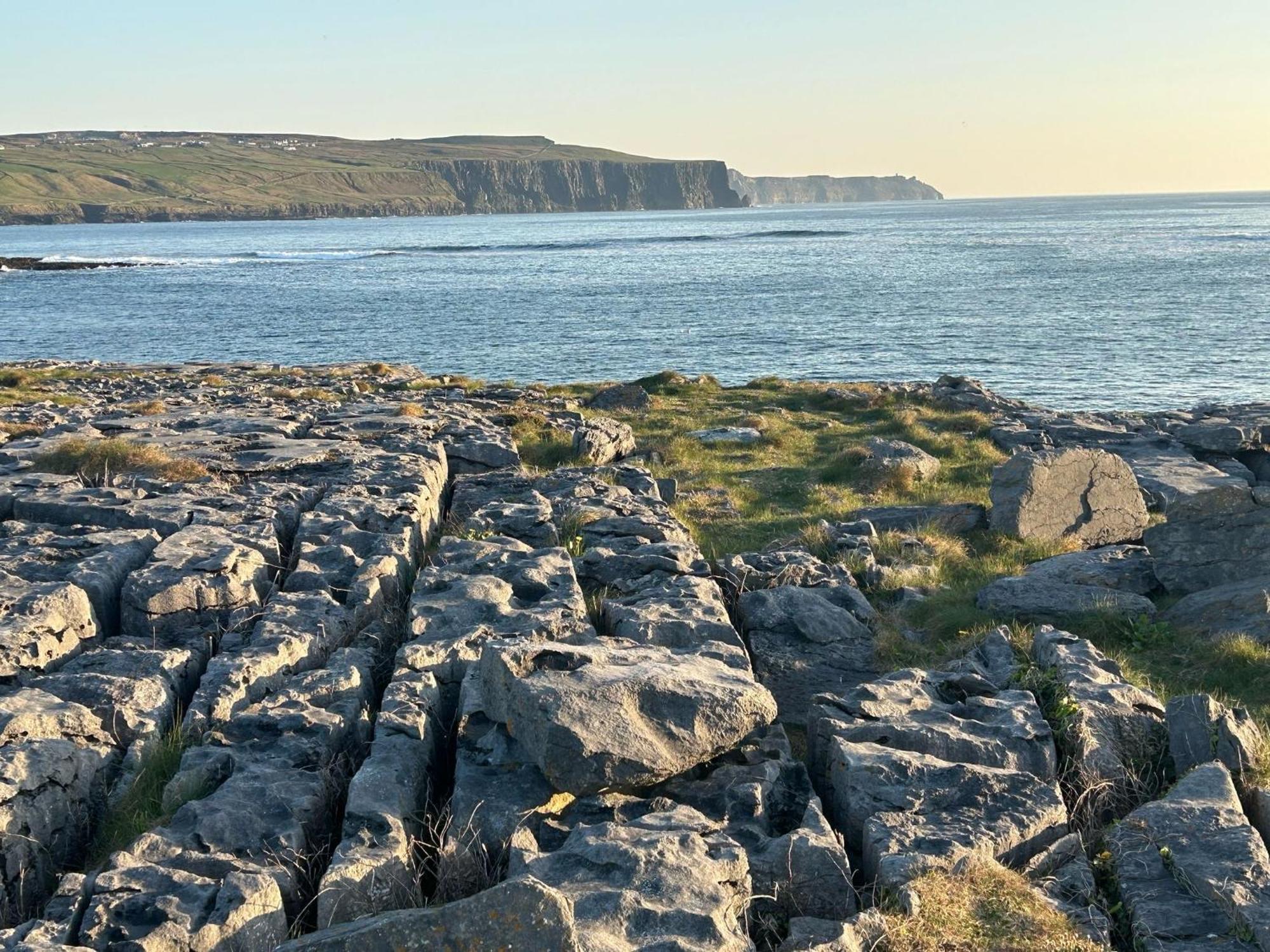 Doolin Village Accomodation エクステリア 写真
