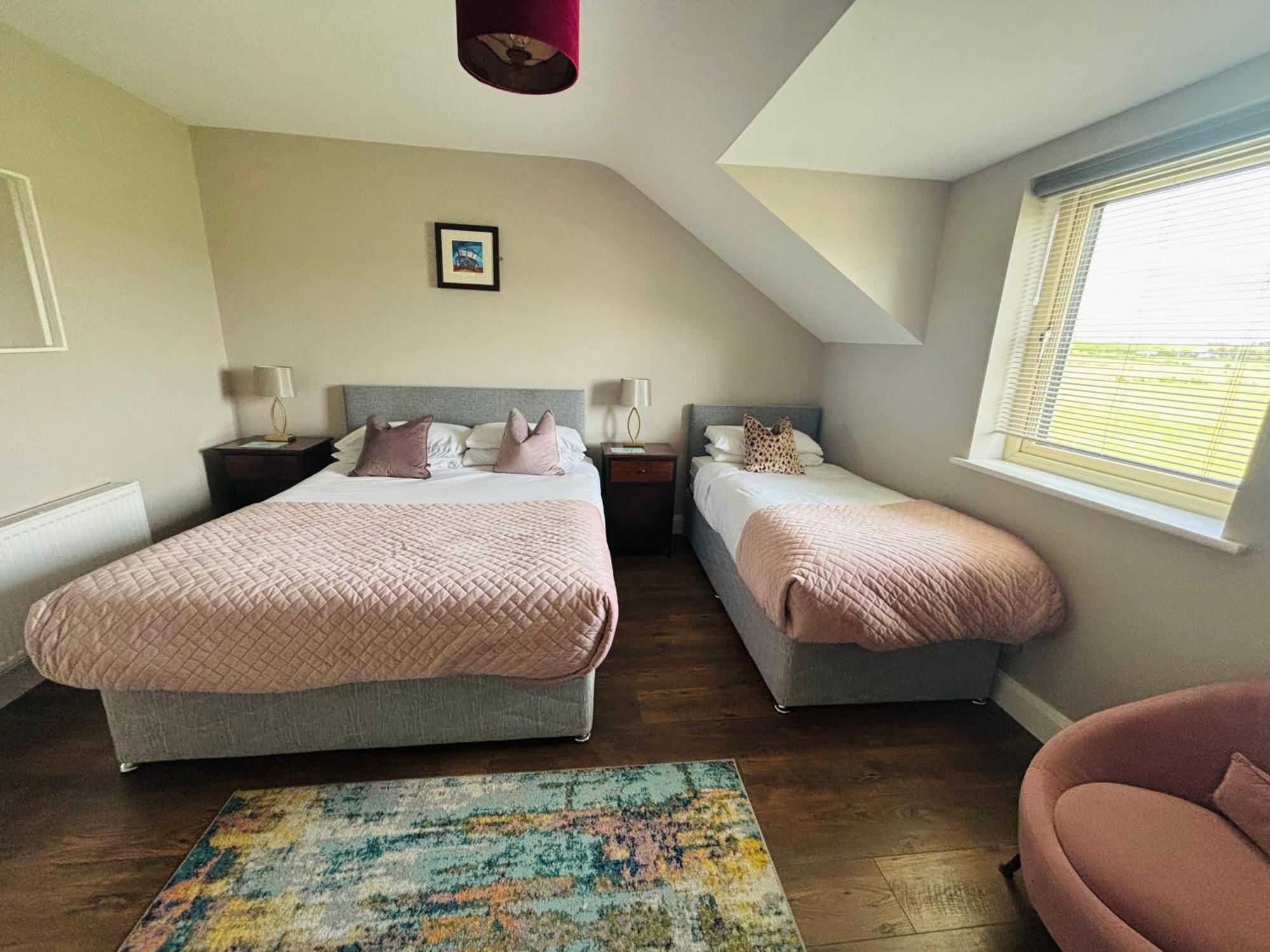 Doolin Village Accomodation エクステリア 写真